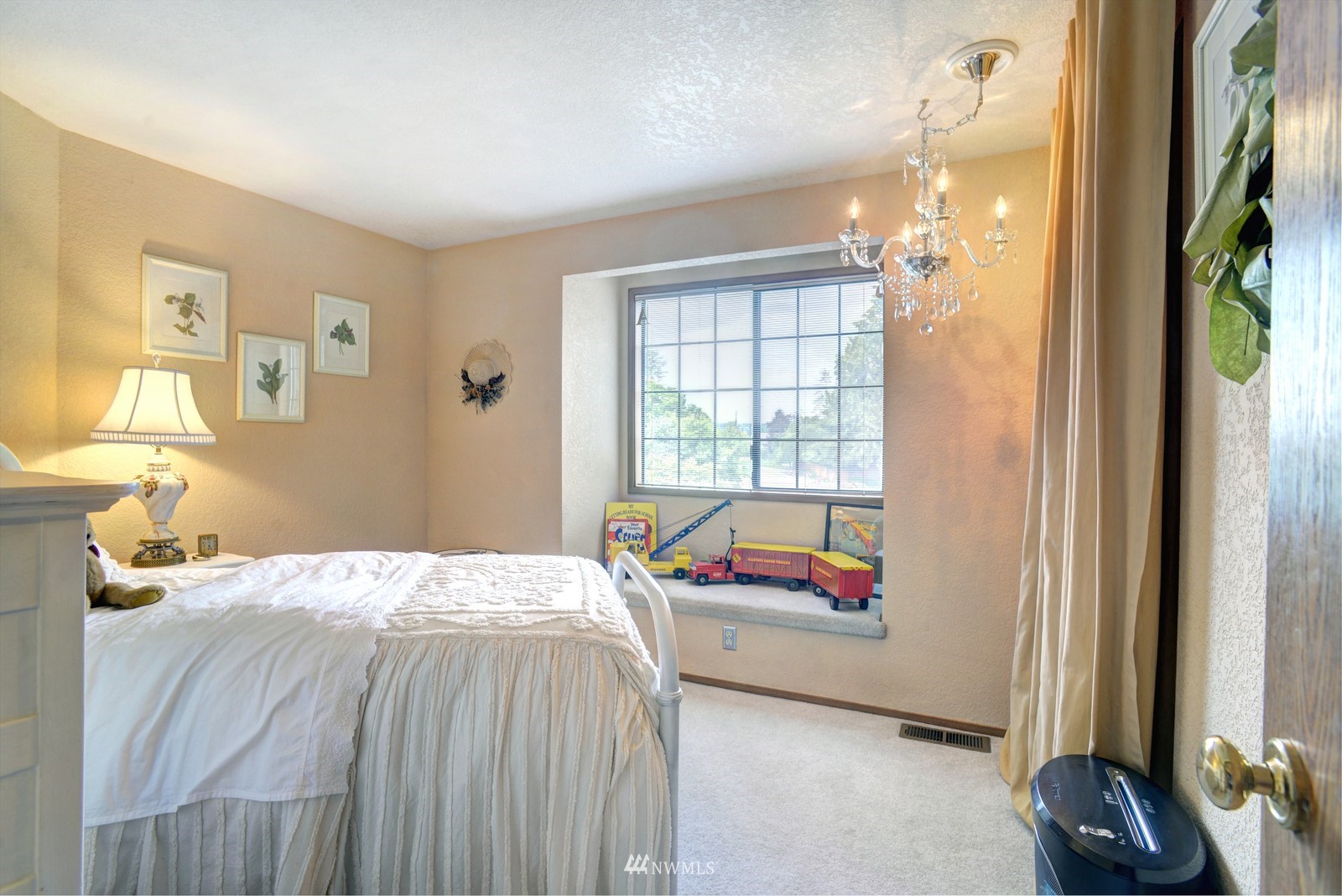2214 237th Street Southeast Bothell, WA 98021 - Photo 14 of 35 Gallery Image 14