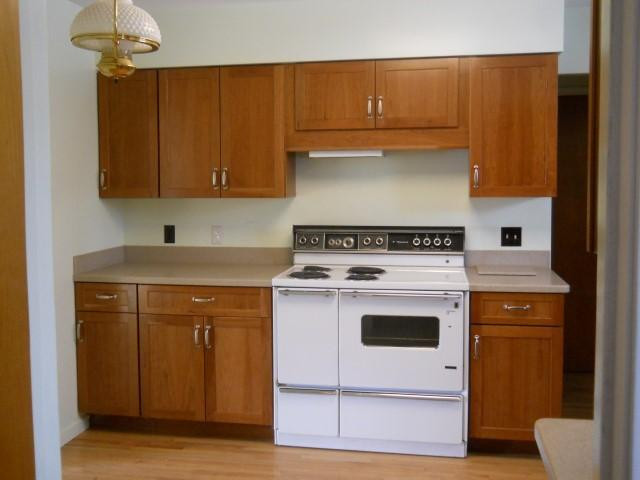 1693 Stadium Court Ann Arbor, MI 48103 - Photo 5 of 13 Photo 5