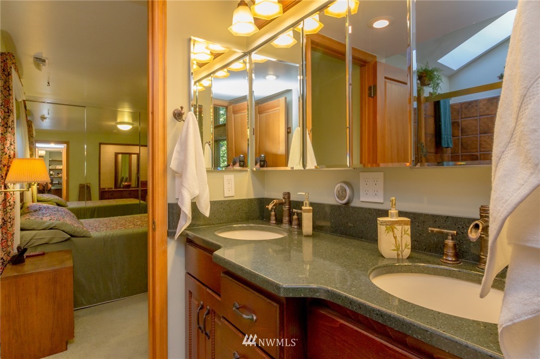 13600 Southeast 170th Street Renton, WA 98058 - Photo 12 of 25 Gallery Image 12