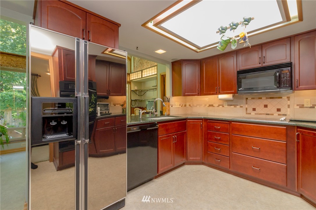 13600 Southeast 170th Street Renton, WA 98058 - Photo 5 of 25 Gallery Image 5