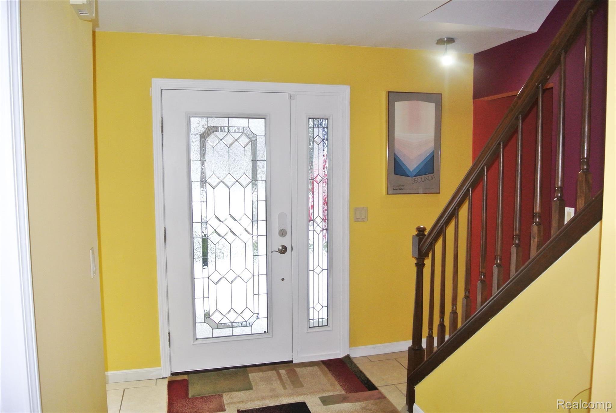 732 Longford Drive Rochester, MI 48309 - Photo 4 of 29 DSC_3728.jpg