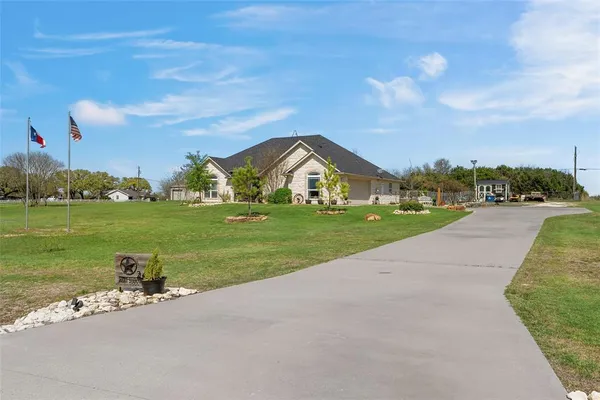 $349,900 | 248 Rabbit Shadow Trail, Whitney, TX 76692