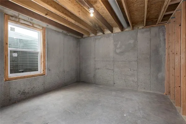 $399,900 | 706 Blazing Star Drive, Raymore, MO 64083