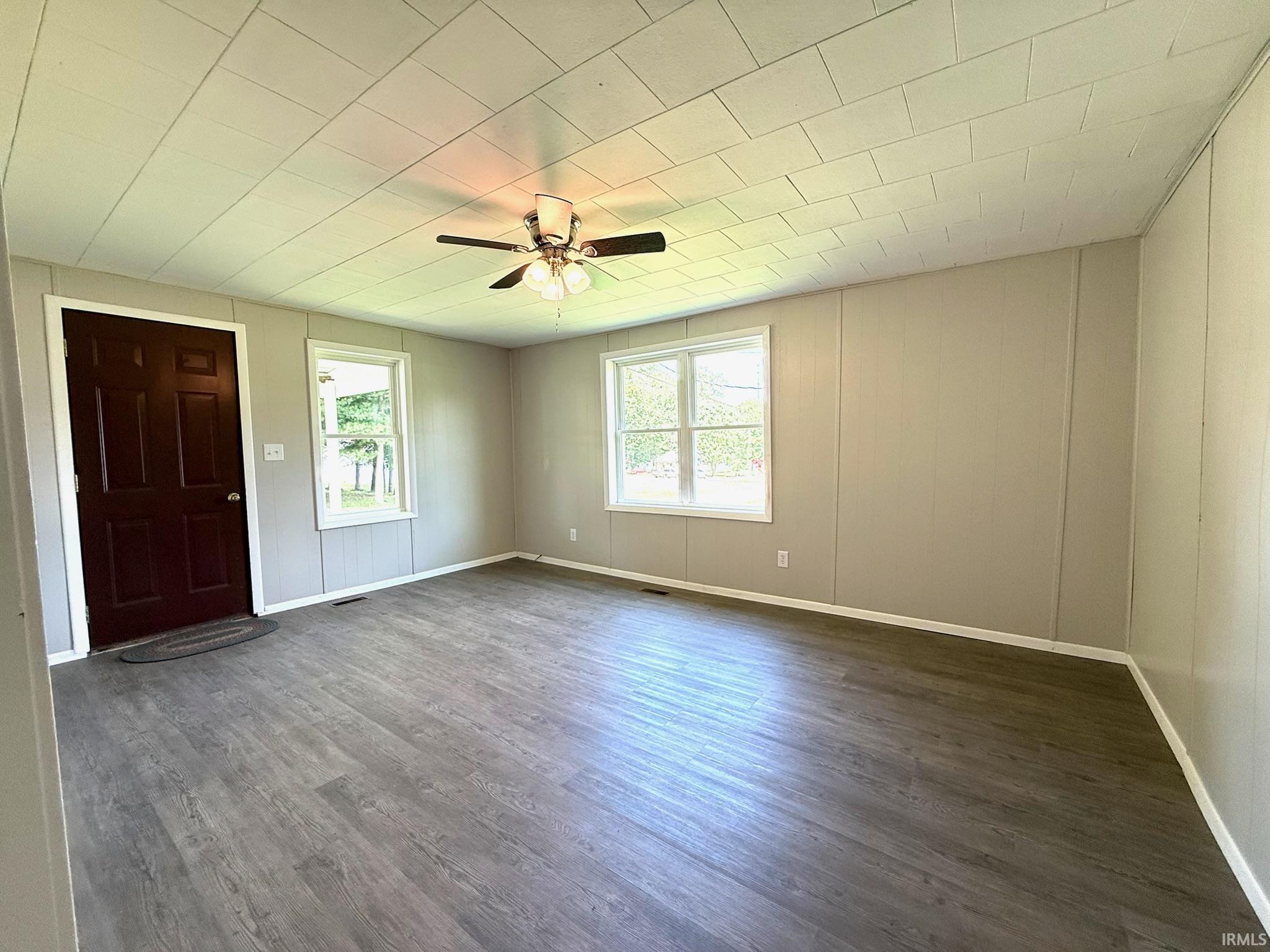 3640 Old Vincennes Road Mitchell, IN 47446 - Photo 12 of 32