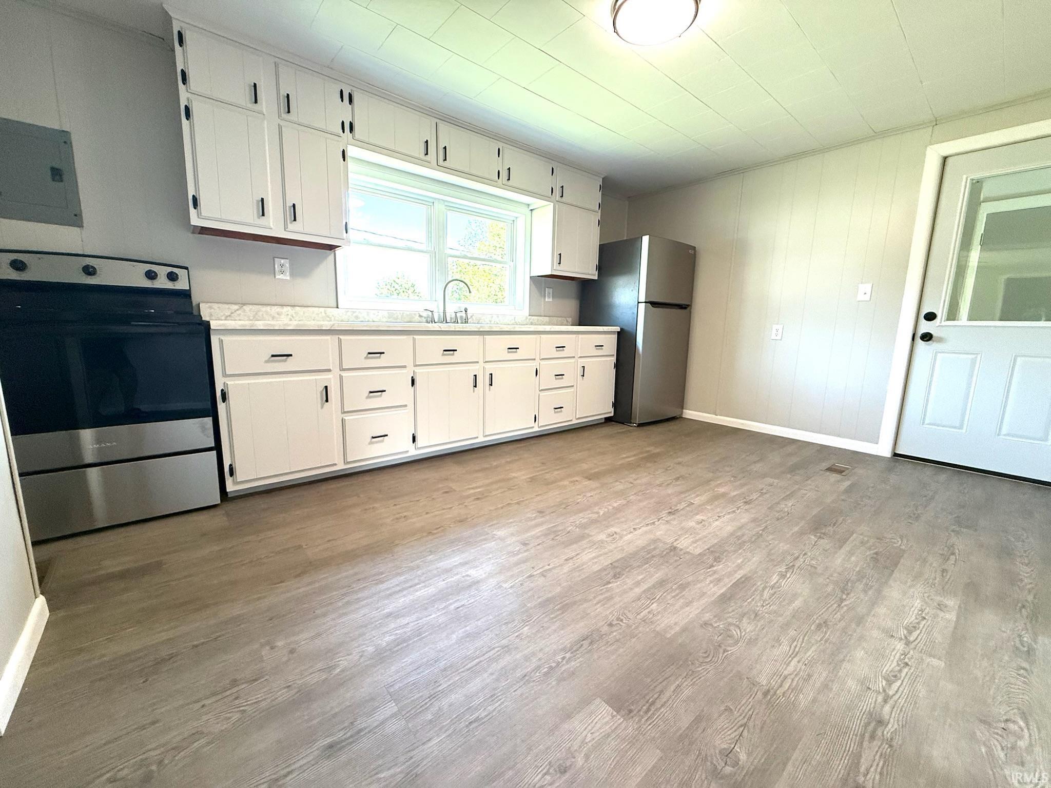 3640 Old Vincennes Road Mitchell, IN 47446 - Photo 15 of 32