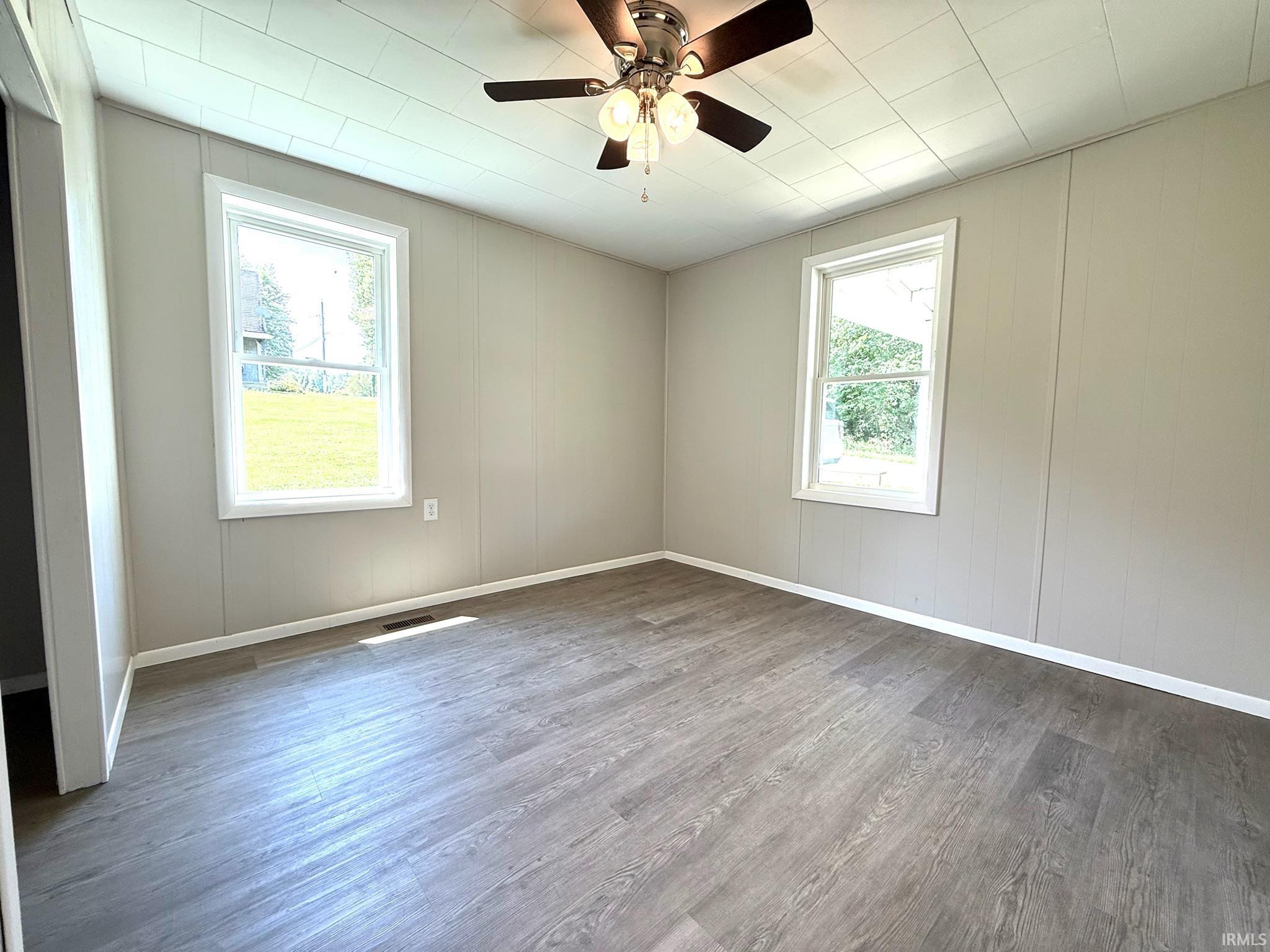 3640 Old Vincennes Road Mitchell, IN 47446 - Photo 21 of 32