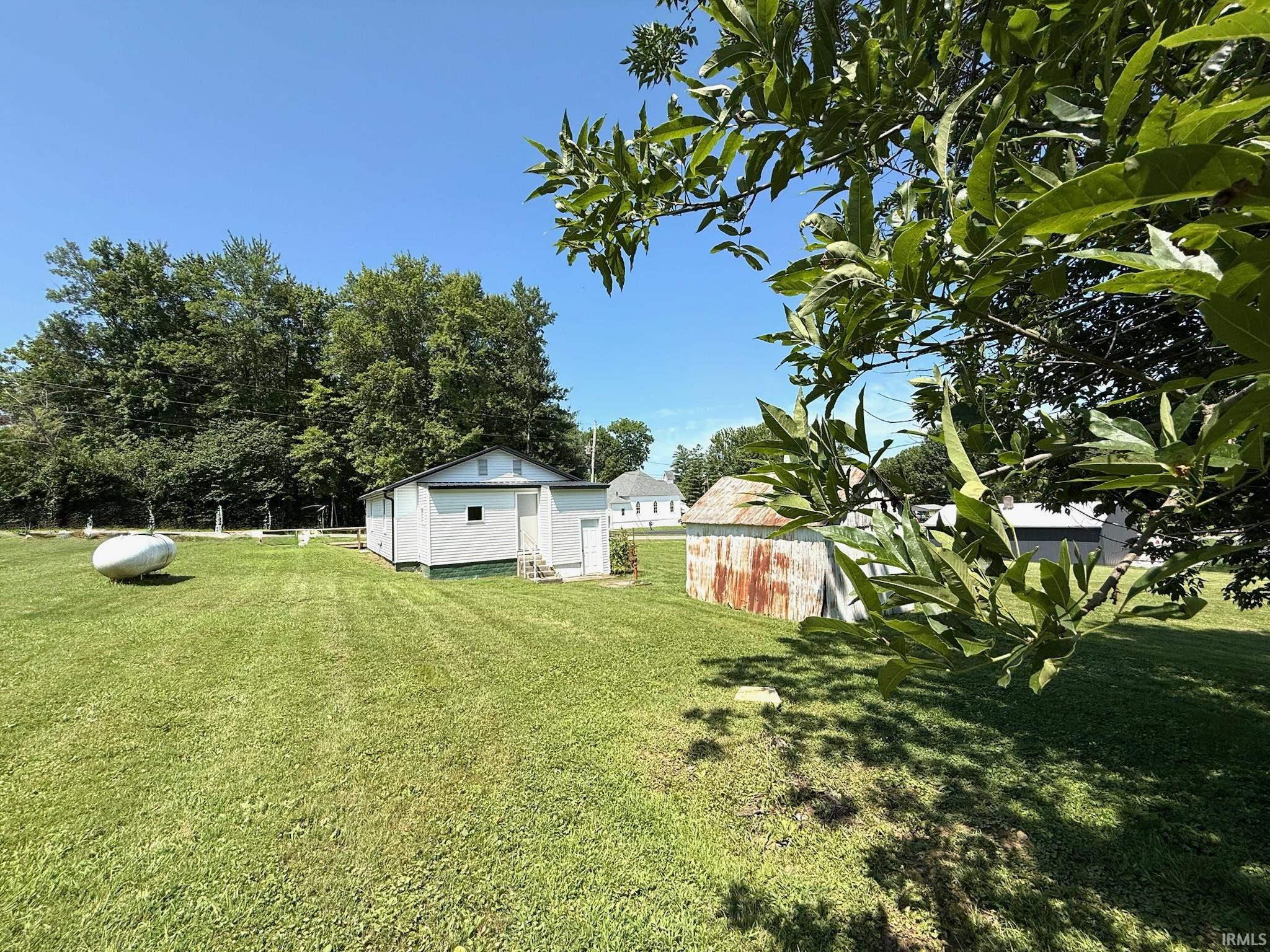 3640 Old Vincennes Road Mitchell, IN 47446 - Photo 30 of 32