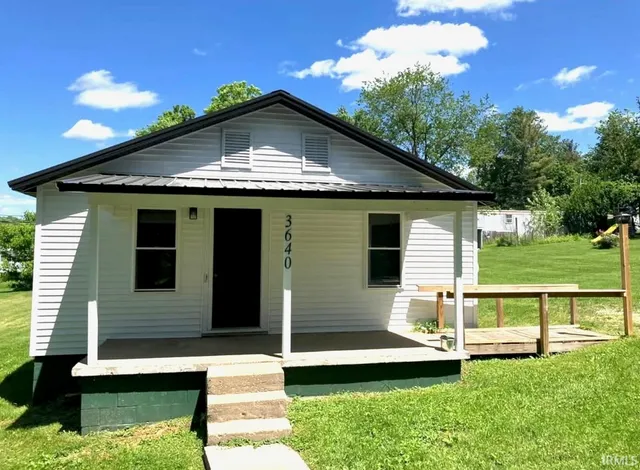 $125,000 | 3640 Old Vincennes Road, Mitchell, IN 47446