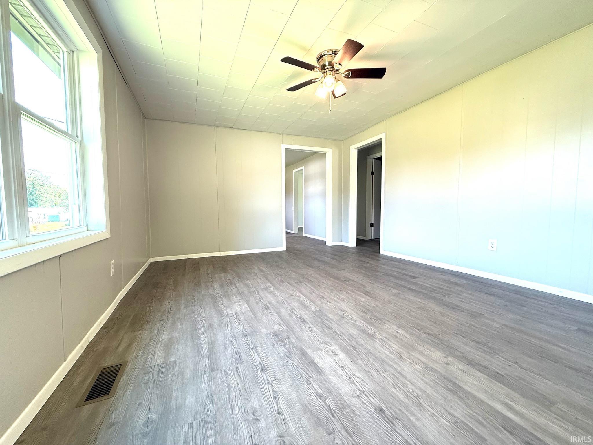 3640 Old Vincennes Road Mitchell, IN 47446 - Photo 10 of 32