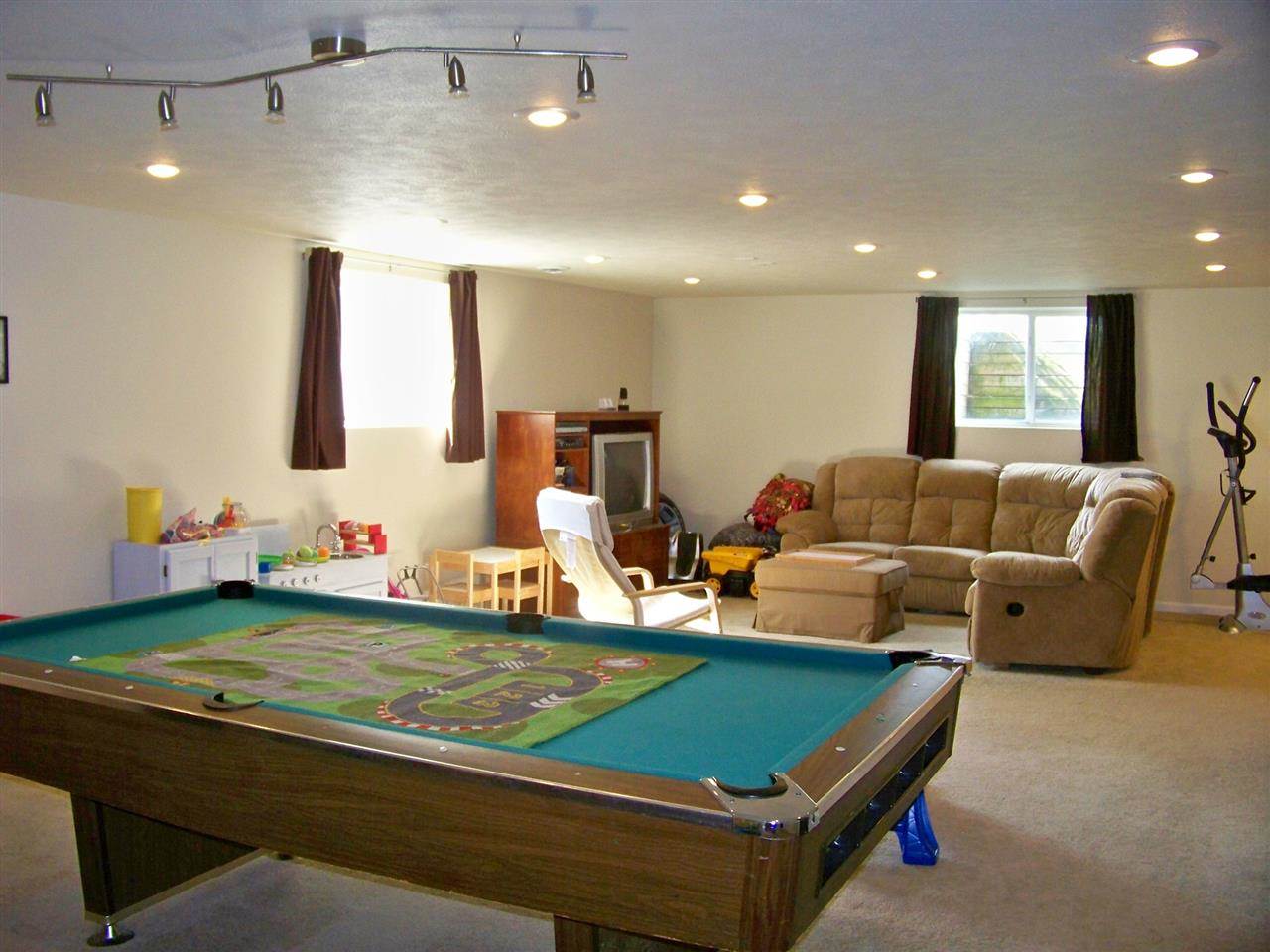 58045 Prairie Ridge Road Goshen, IN 46528 - Photo 24 of 30 Gallery Image 24