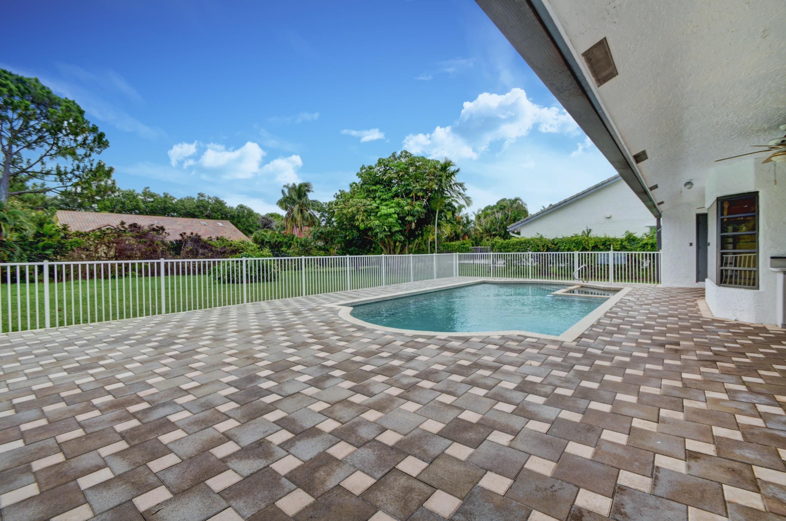 2602 Northwest 41st Street Boca Raton, FL 33434 - Photo 29 of 47 DSC_6021_2_3_4_5