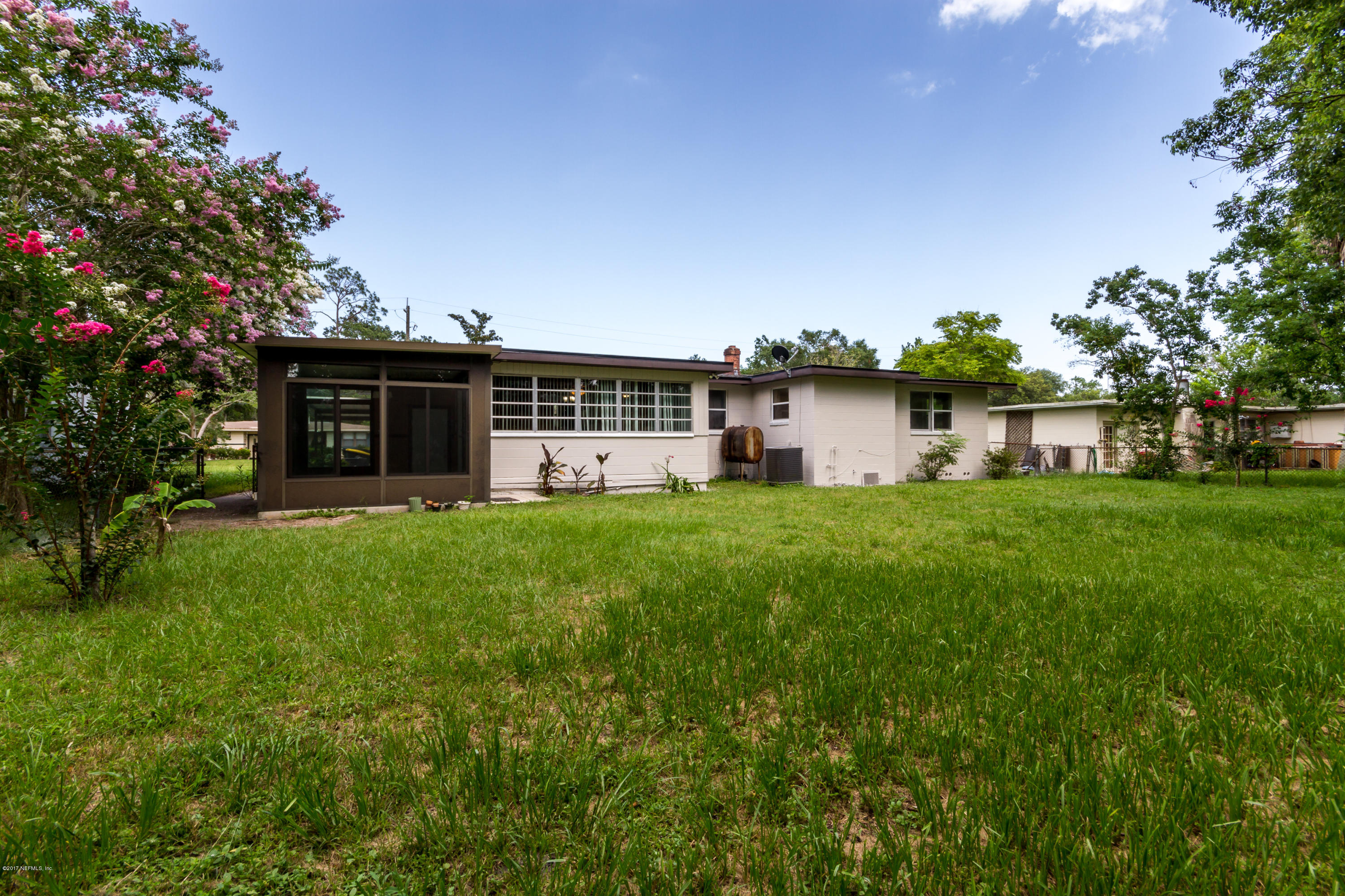 846 Ibis Road Jacksonville, FL 32216 - Photo 1 of 22 20170706 846 Ibis Rd028LARGE