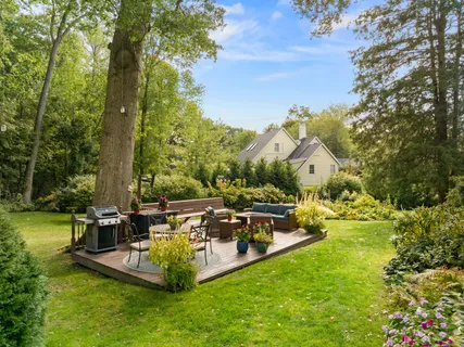 a view of a lake with houses