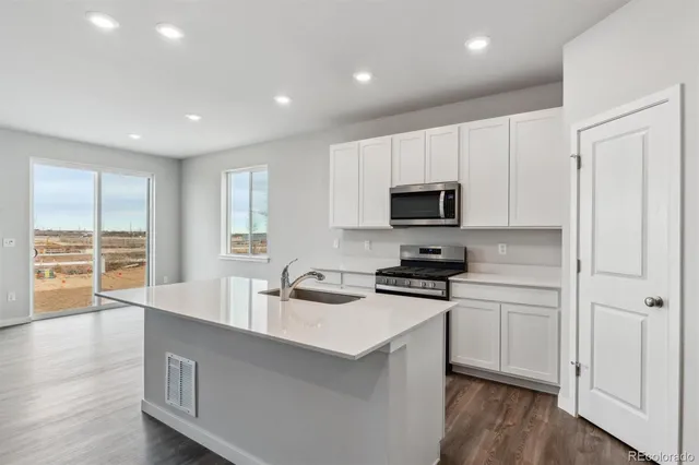 $424,990 | 2060 Panorama Street, Lochbuie, CO 80603