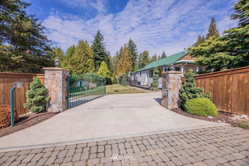 13609 Three Lakes Road Snohomish, WA 98290 - Photo 2 of 40