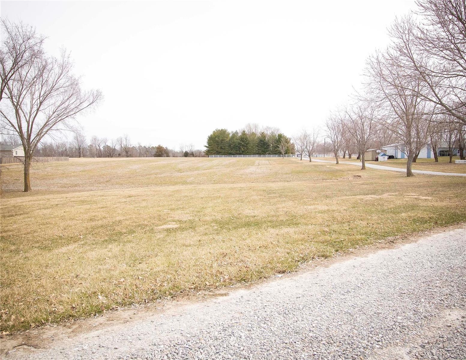 5745 Marine Road Alhambra, IL 62001 - Photo 5 of 50