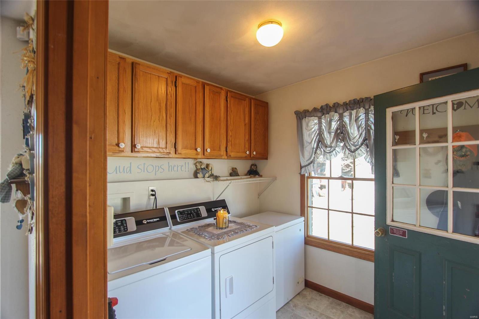 5745 Marine Road Alhambra, IL 62001 - Photo 9 of 50