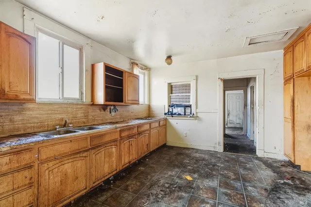 $600,000 | 921 Jones Street, Berkeley, CA 94710