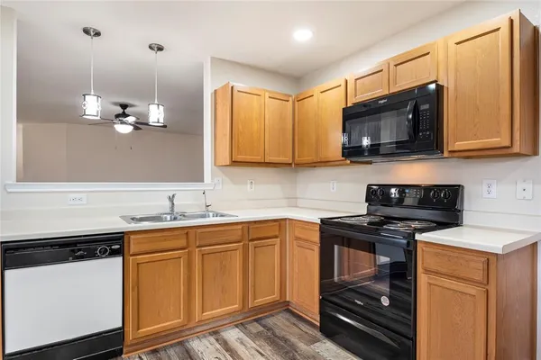 $292,825 | 5913 Lost Pony Drive, Denton, TX 76210