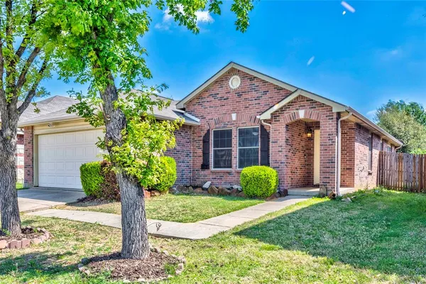 $292,825 | 5913 Lost Pony Drive, Denton, TX 76210