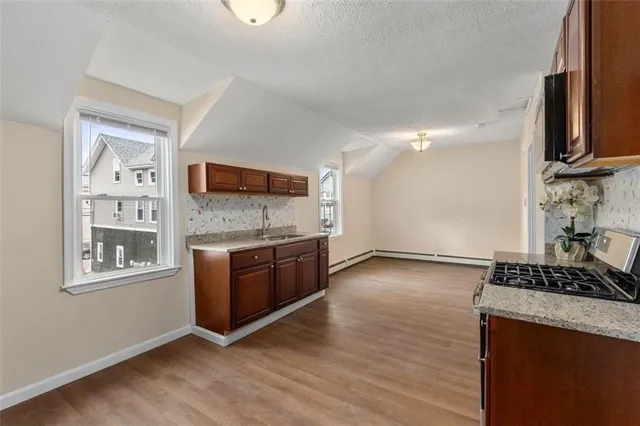 $2,000 | 194 Harrison Street, Unit 1, Pawtucket, RI 02860