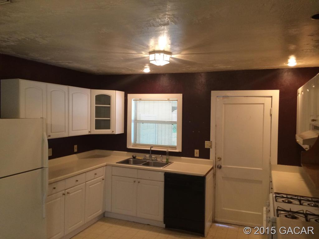 7716 Southwest 6th Place Gainesville, FL 32607 - Photo 6 of 13 Gallery Image 6