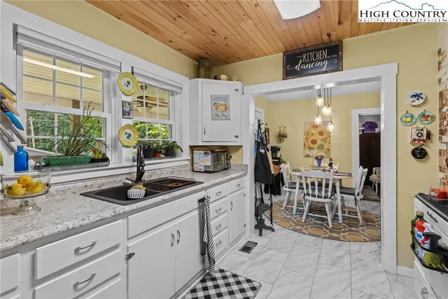 $475,000 | 129 Troys Trail, Todd, NC 28684