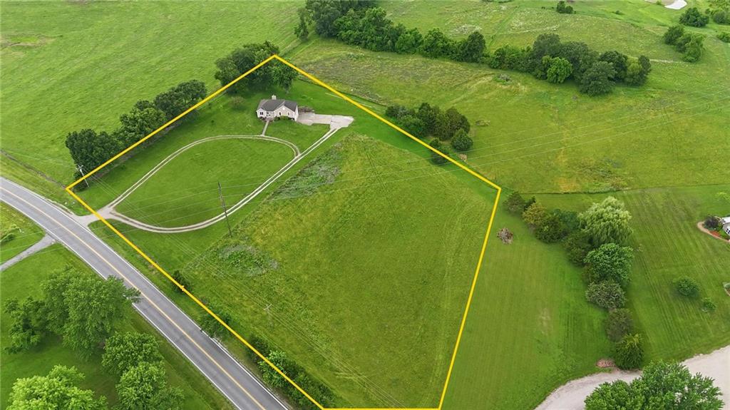 2416 South Outer Belt Road Oak Grove, MO 64075 - Photo 3 of 48