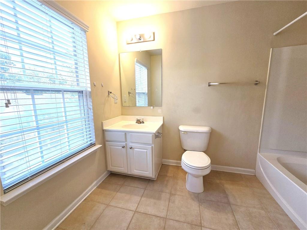 2104 Meadow Peak Road Duluth, GA 30097 - Photo 9 of 24