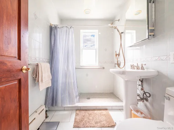 $795,000 | 89-10 218th Place | Queens Village