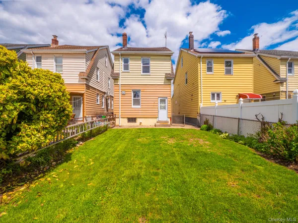 $795,000 | 89-10 218th Place | Queens Village