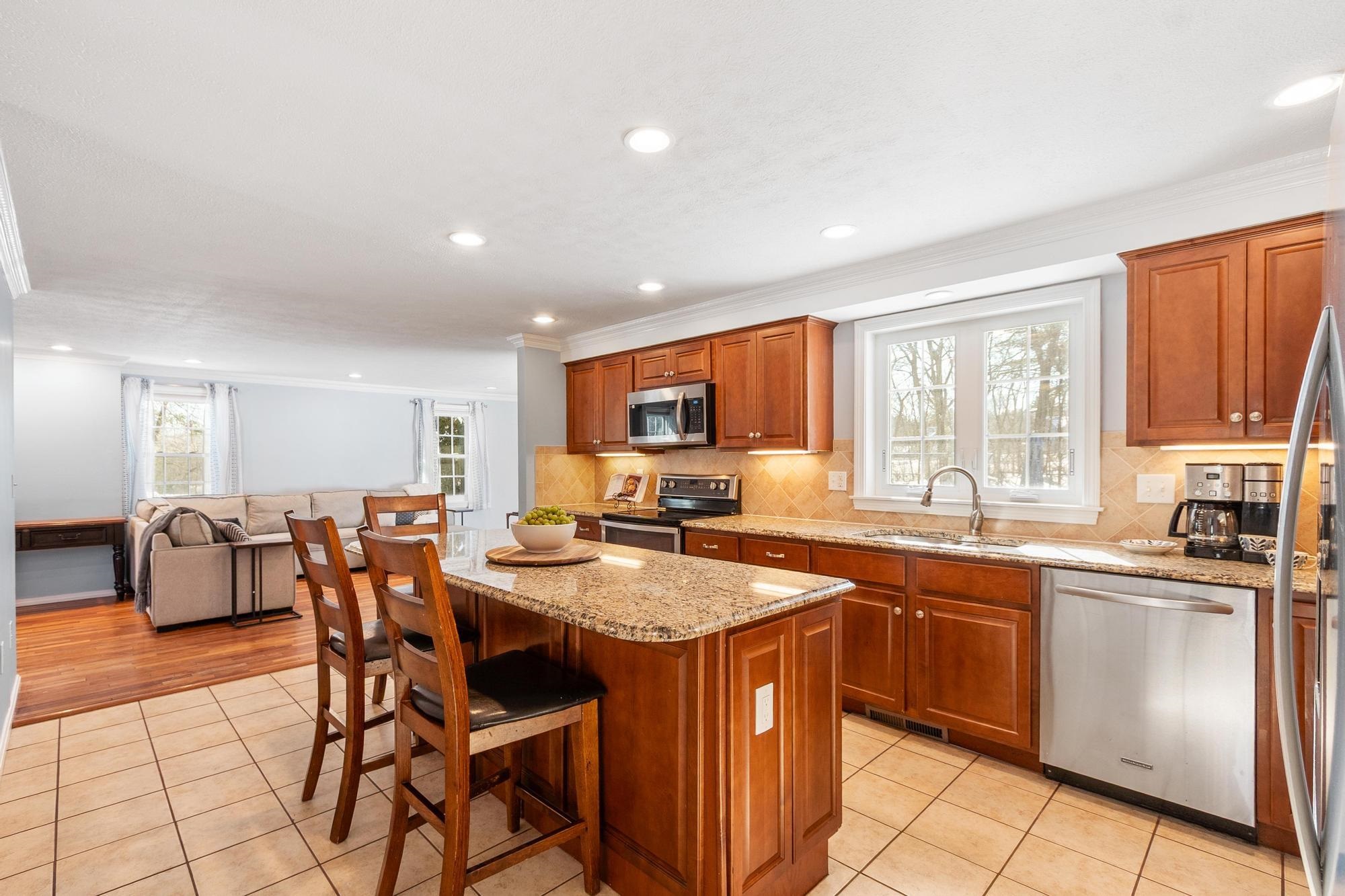 3 Copperfield Lane Londonderry, NH 03053 - Photo 14 of 58