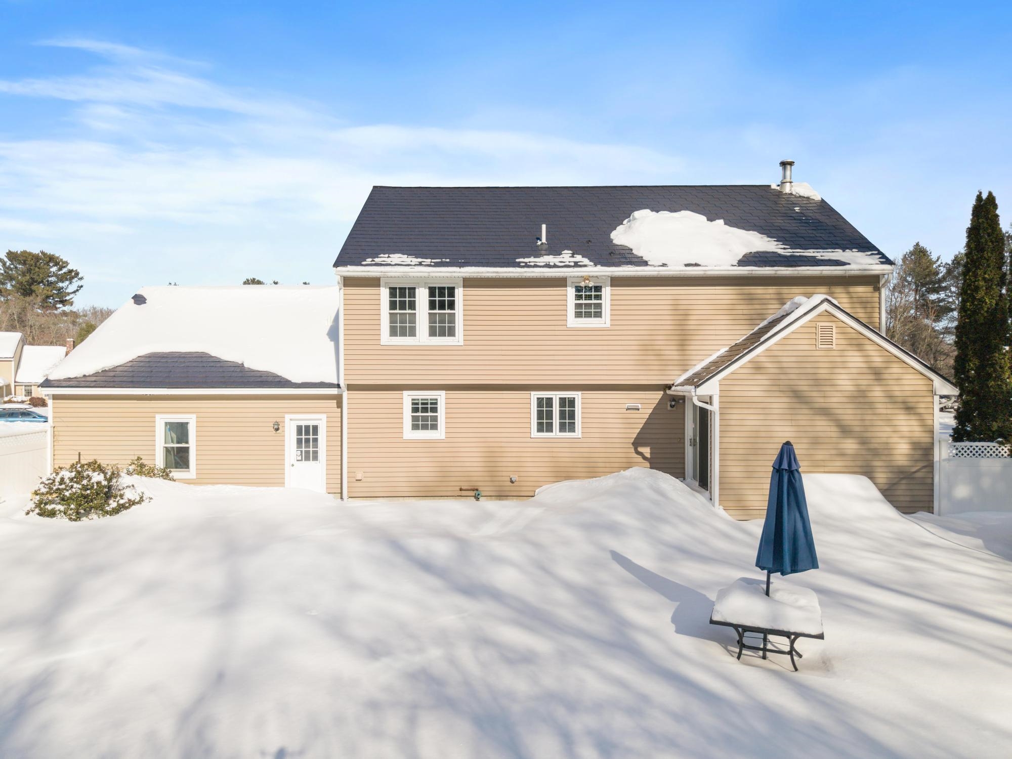 3 Copperfield Lane Londonderry, NH 03053 - Photo 8 of 58