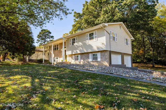 $445,000 | 11909 Midhurst Drive, Knoxville, TN 37934