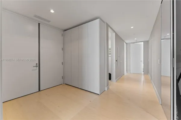 a view of an outdoor space