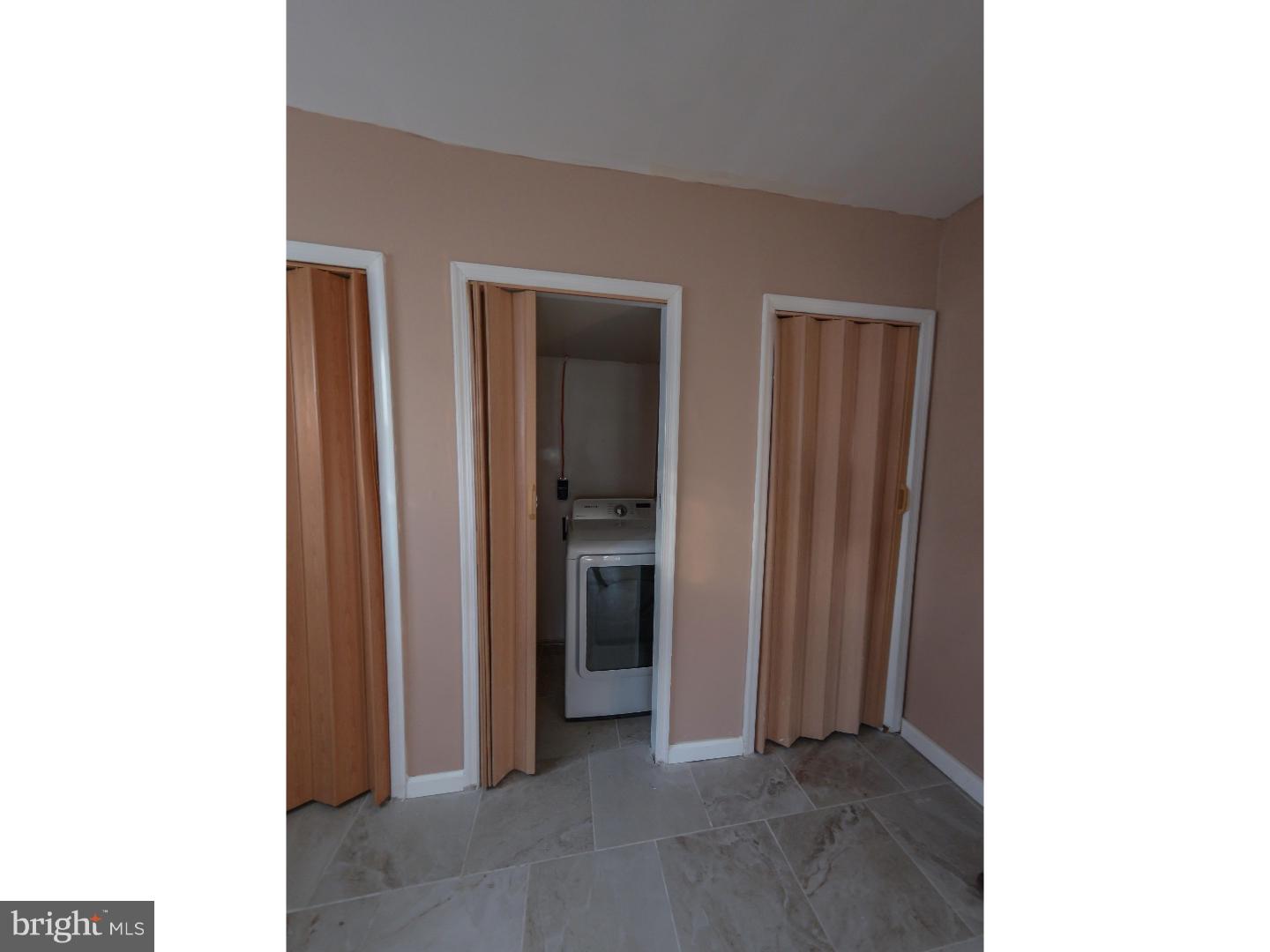 17 Plumtree Road Levittown, PA 19056 - Photo 12 of 25 Gallery Image 12