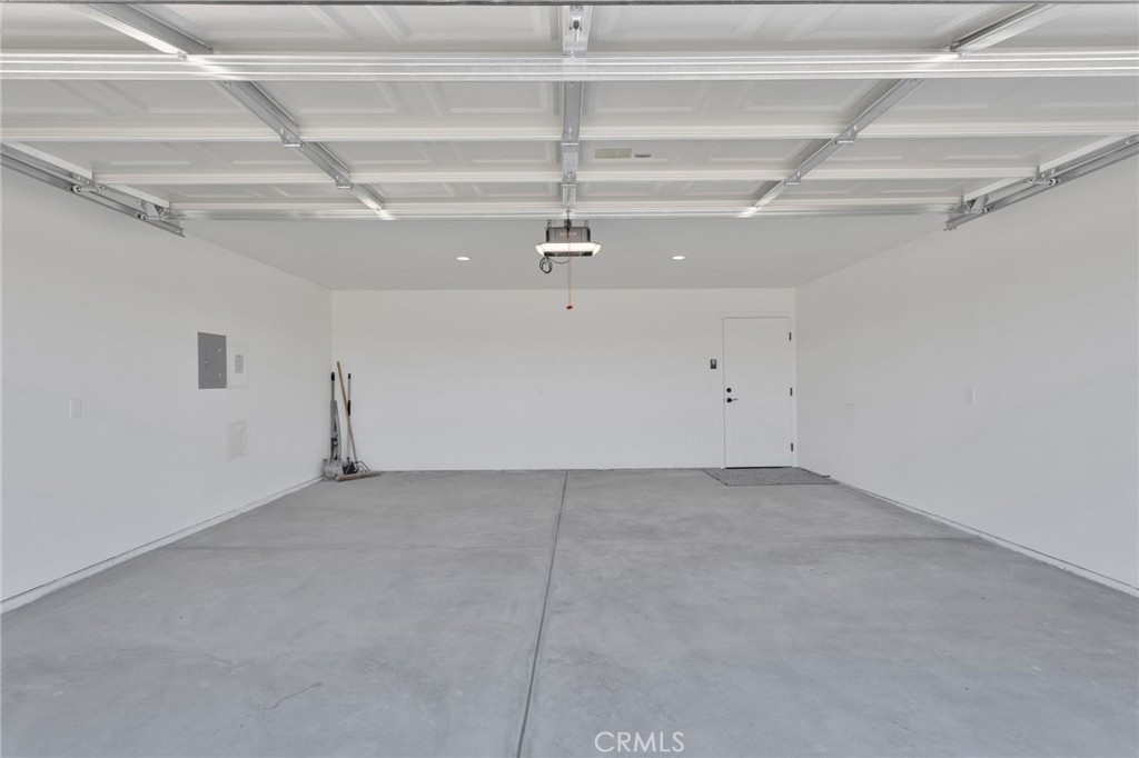 36165 Sutter Road Lucerne Valley, CA 92356 - Photo 30 of 42 a view of an empty room