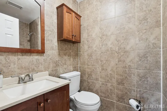 $715,000 | 2 Michael Court, Old Bridge, NJ 08857