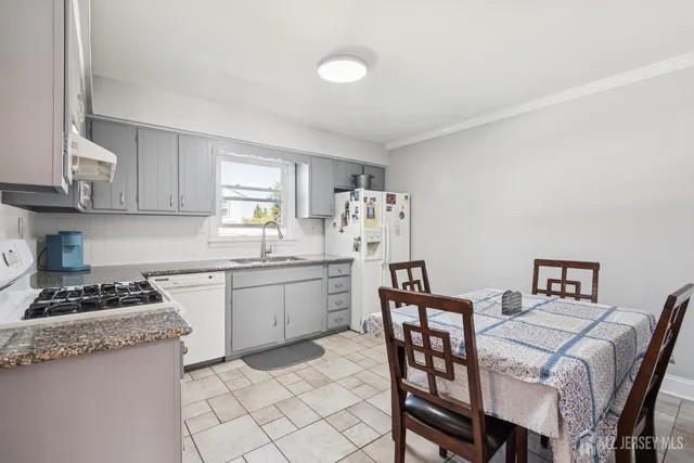 $715,000 | 2 Michael Court, Old Bridge, NJ 08857