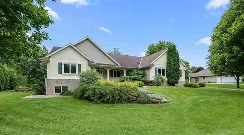 W8561 Lake George Terrace, Beaver Dam, WI 53916
