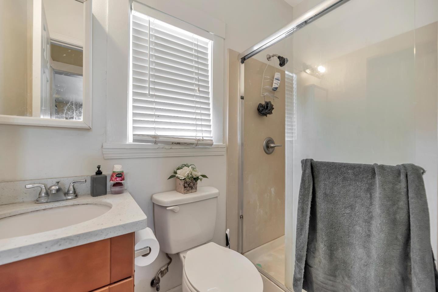 5929 Frazier Lake Road Gilroy, CA 95020 - Photo 27 of 59 Gallery Image 27