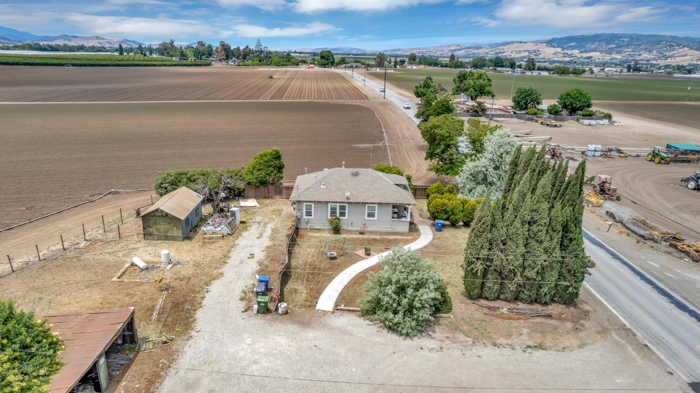 5929 Frazier Lake Road Gilroy, CA 95020 - Photo 3 of 59 Gallery Image 3