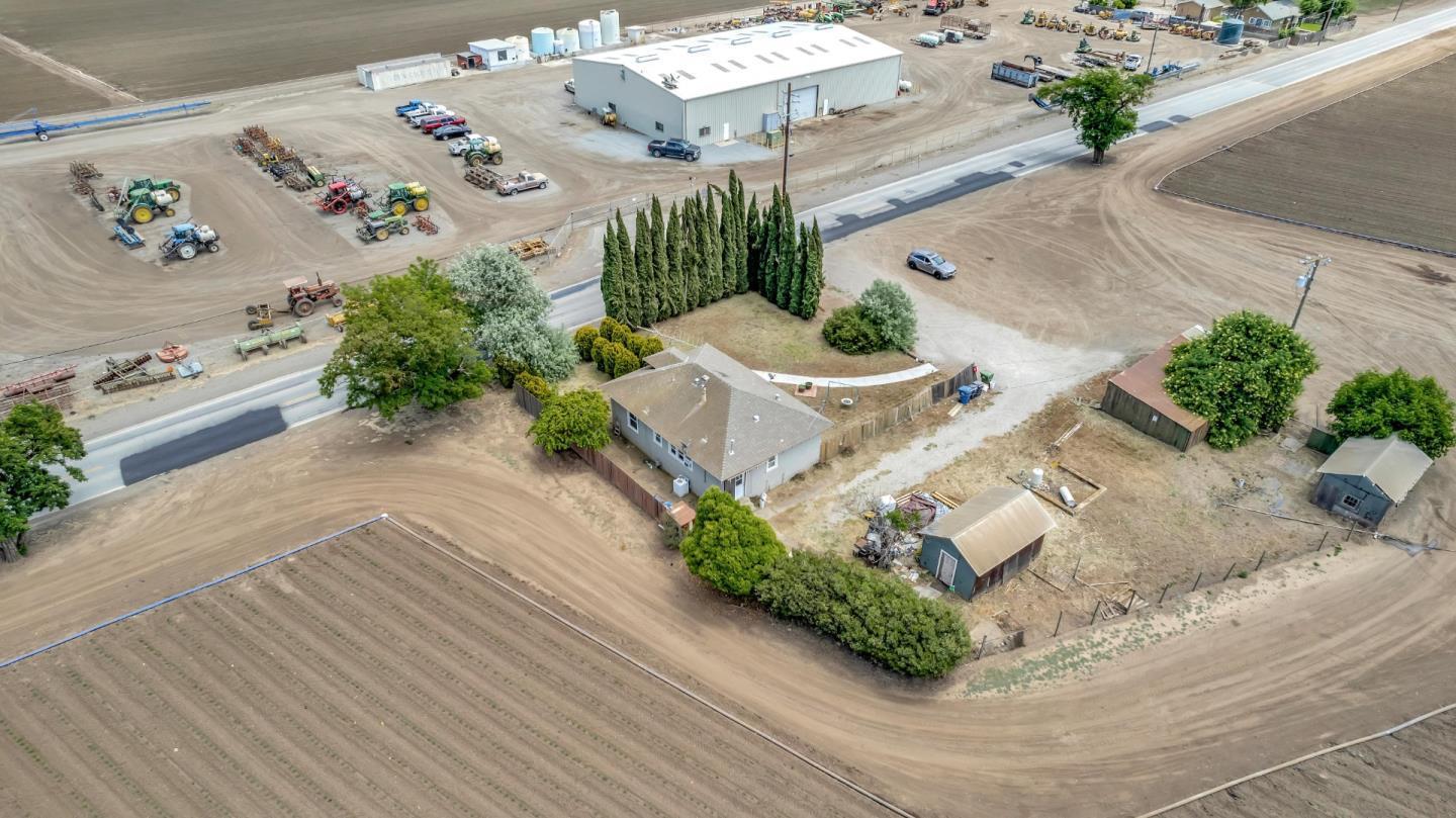 5929 Frazier Lake Road Gilroy, CA 95020 - Photo 8 of 59 Gallery Image 8