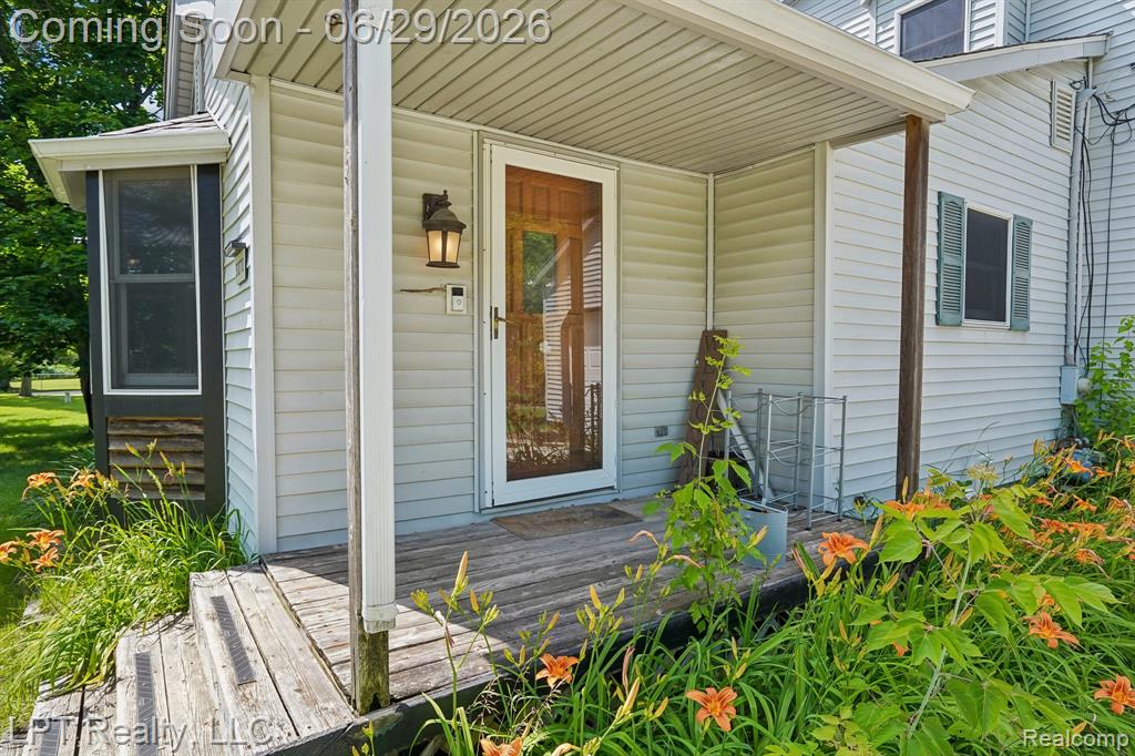 3070 Reeder Road Clarkston, MI 48346 - Photo 2 of 23