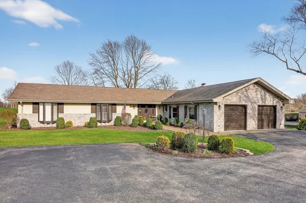 $719,900 | 686 Golf Club Lane, Frankfort, IL 60423