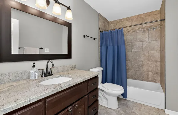 $719,900 | 686 Golf Club Lane, Frankfort, IL 60423