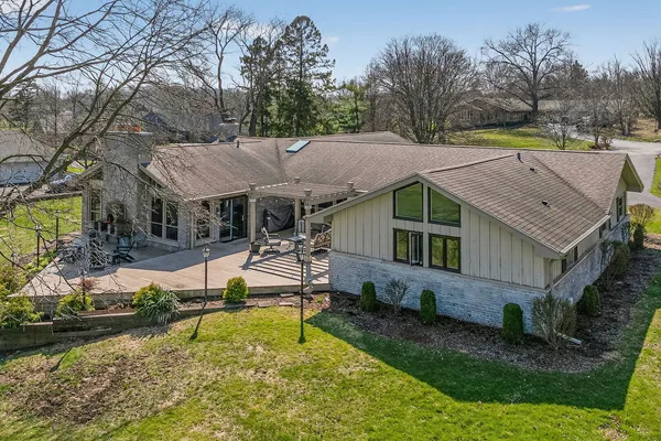 $719,900 | 686 Golf Club Lane, Frankfort, IL 60423