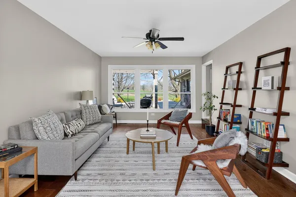 $719,900 | 686 Golf Club Lane, Frankfort, IL 60423