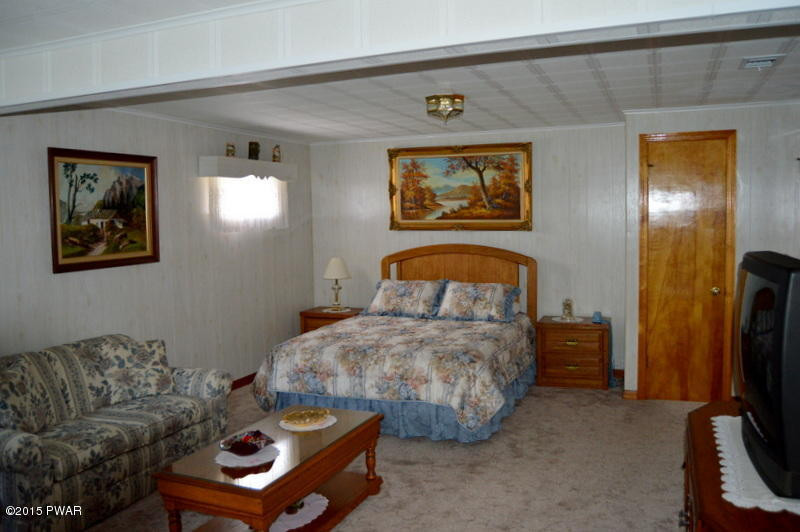 170 Long Ridge Road Hawley, PA 18428 - Photo 22 of 31