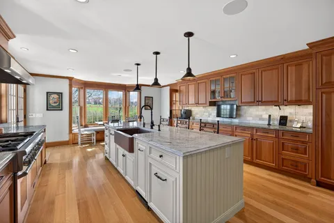 $4,950,000 | 15 Bay Lane, Chatham, MA 02633